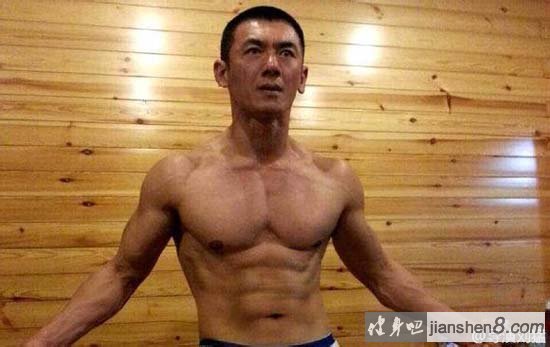 任天野肌肉照肌肉男神任天野成名的背后故事