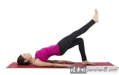 桥式瑜伽练翘臀方法:基本式和变化式