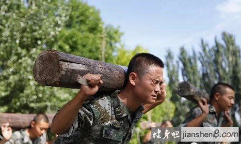 匆匆那几年，兵哥在体能训练中参透人生