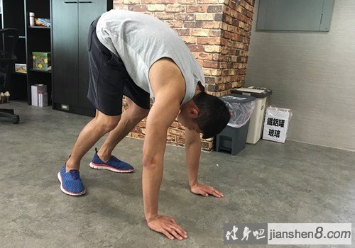 在家健身动作