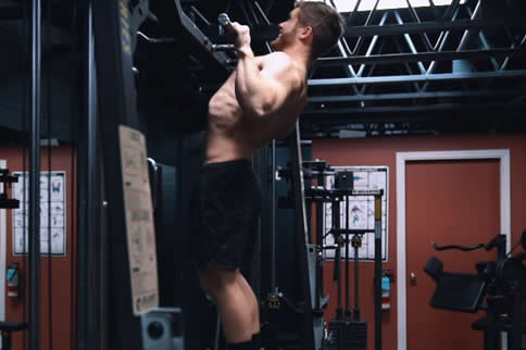 男人背肌训练的方法有哪些